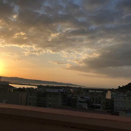 B&B Cagliari Ariosto Bagian luar foto