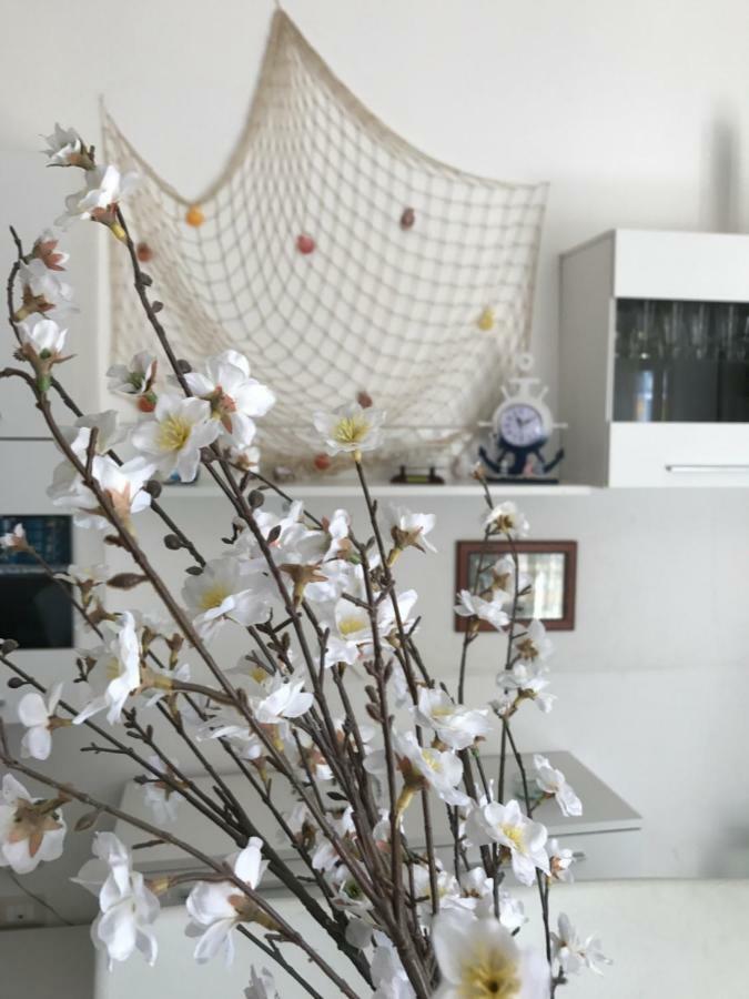 B&B Cagliari Ariosto Bagian luar foto