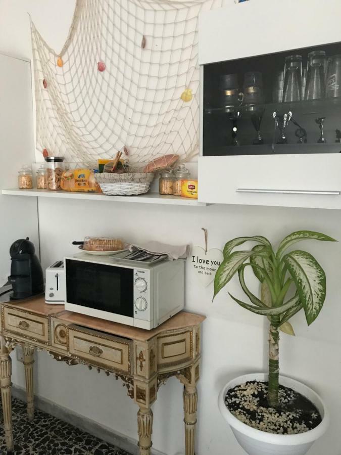 B&B Cagliari Ariosto Bagian luar foto